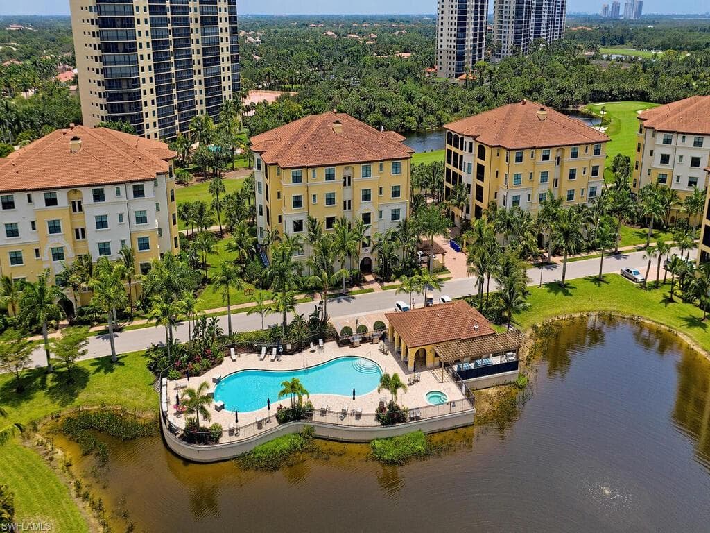 4781 Via Del Corso LN 201 BONITA SPRINGS, FL 34134