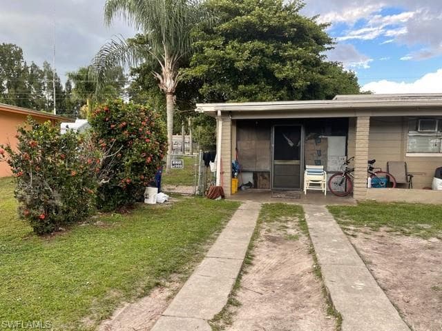 2027 Maravilla CIR FORT MYERS, FL 33901
