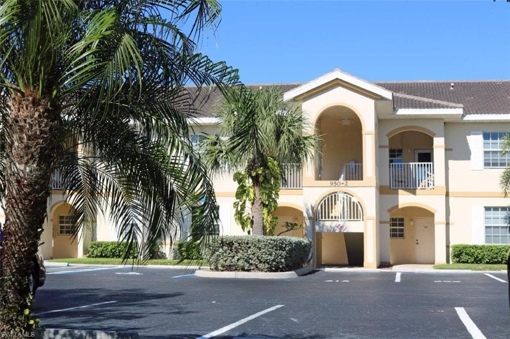 950 Hancock Creek South BLVD 223 CAPE CORAL, FL 33909