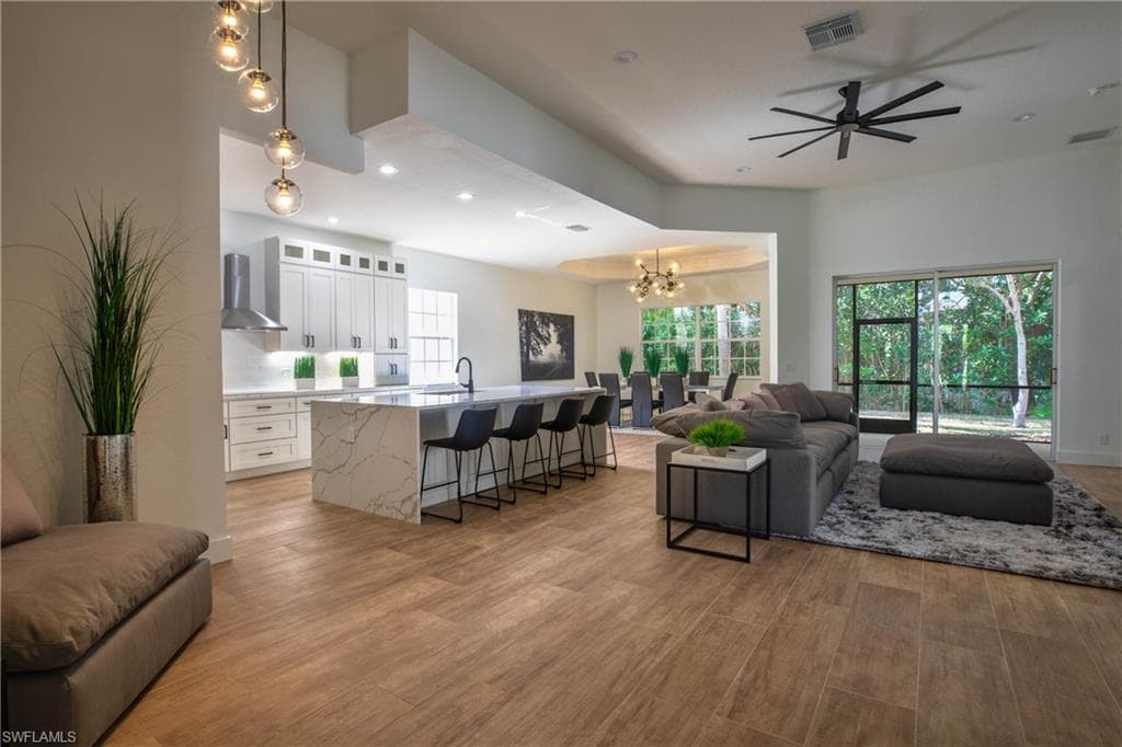 16196 Parque LN NAPLES, FL 34110