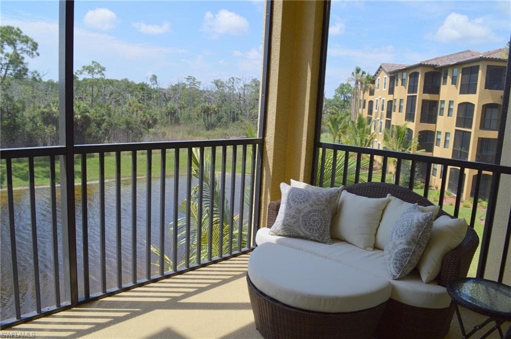 9816 Giaveno CIR 1336 NAPLES, FL 34113