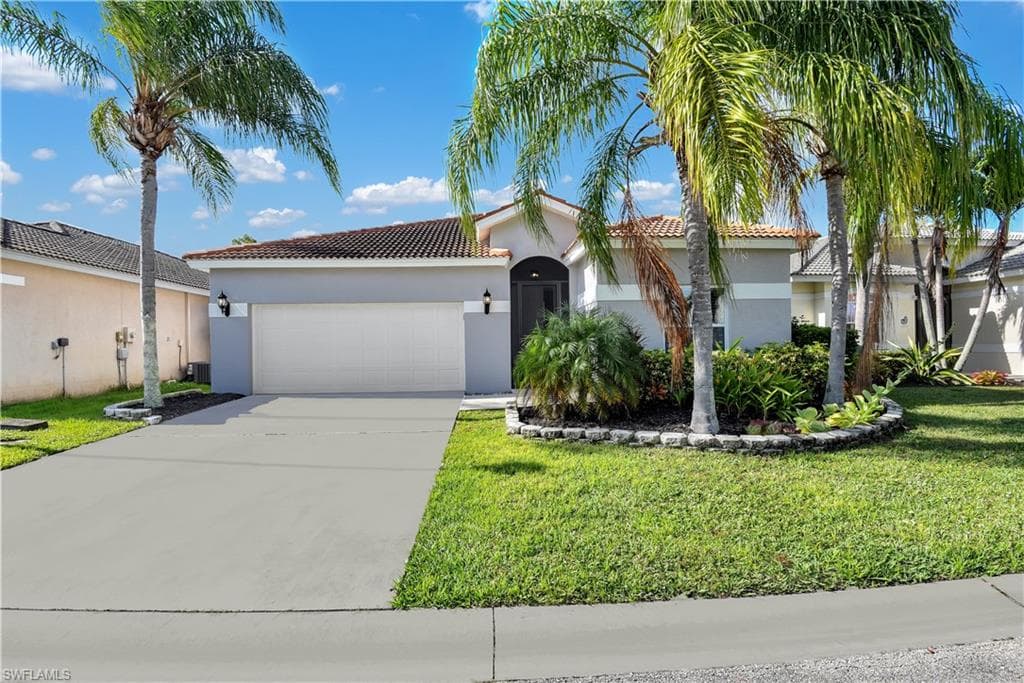 11200 Lakeland CIR FORT MYERS, FL 33913