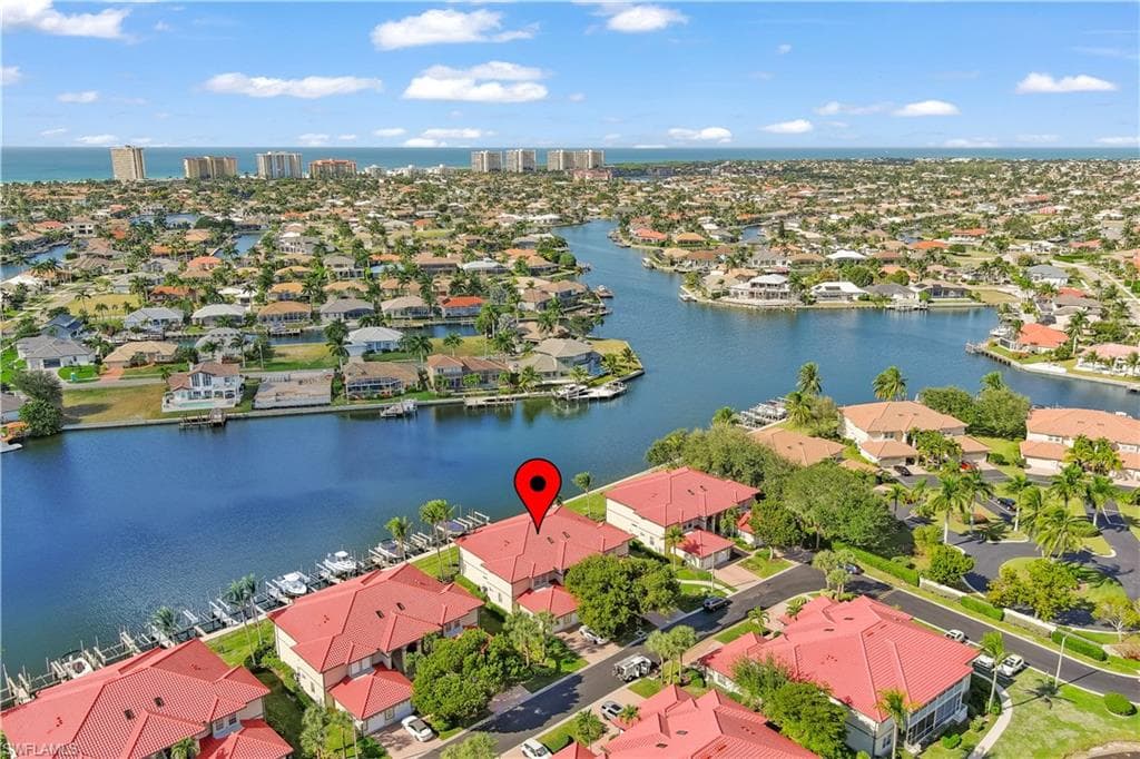 230 Waterside CIR 201 MARCO ISLAND, FL 34145