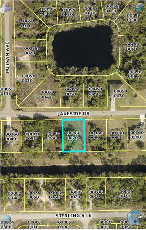 928 Lakeside DR LEHIGH ACRES, FL 33974
