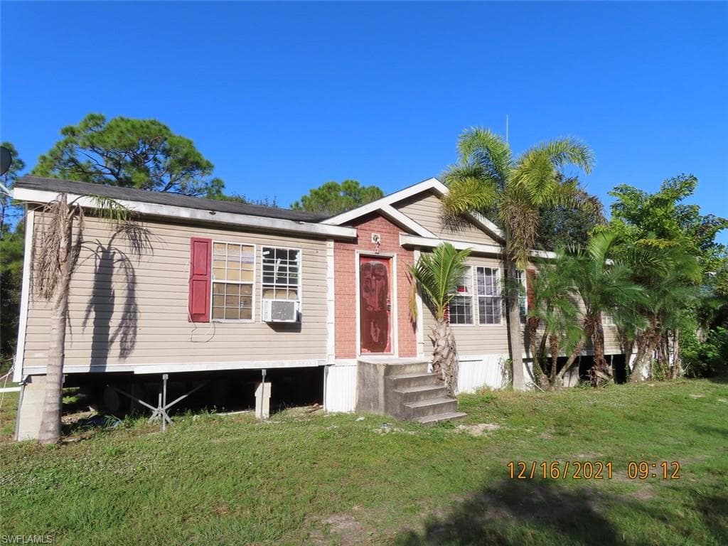 669 Evans RD LABELLE, FL 33935