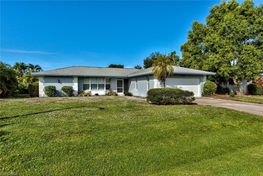 9637 Berkshire ST NAPLES, FL 34109