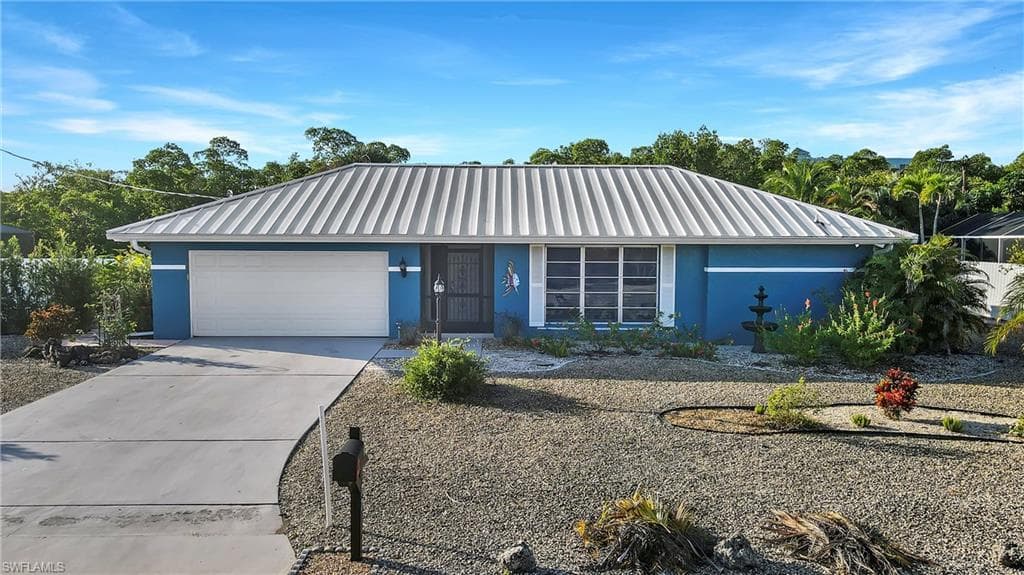 22 Fairview BLVD FORT MYERS BEACH, FL 33931
