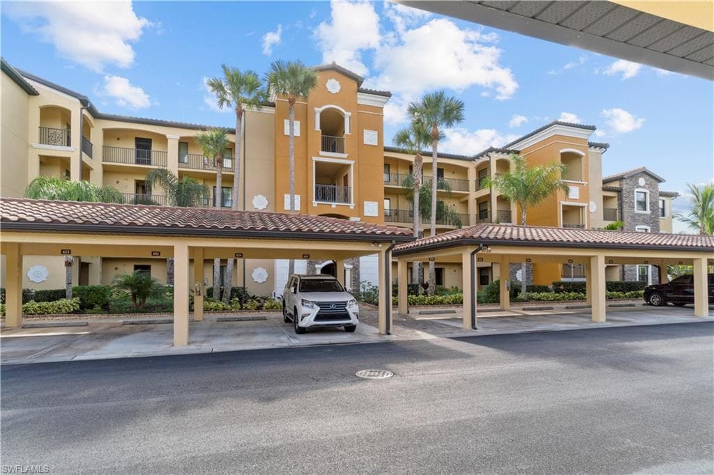 9735 Acqua CT 627 NAPLES, FL 34113