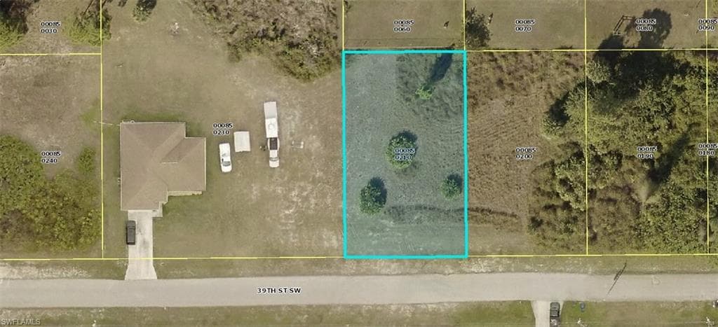 3114 39th ST SW LEHIGH ACRES, FL 33976