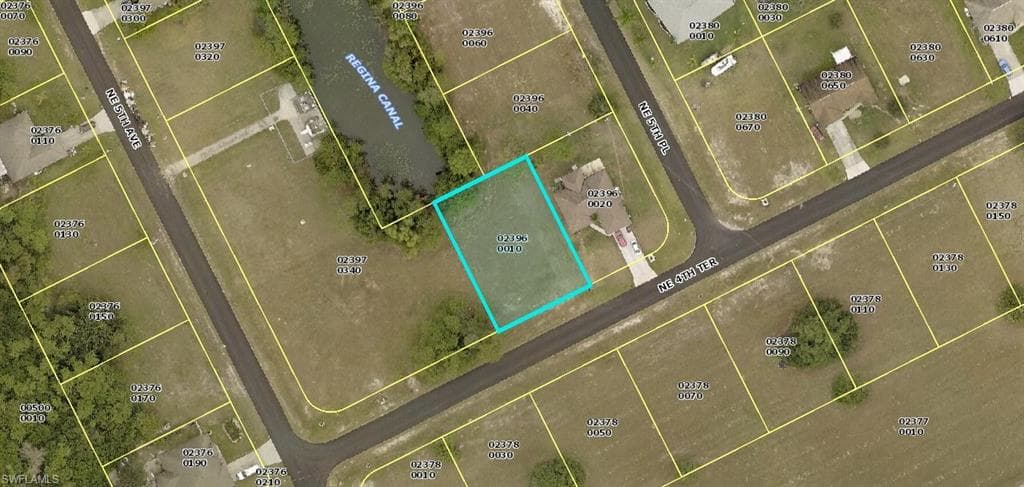 559 NE 4th TER CAPE CORAL, FL 33909
