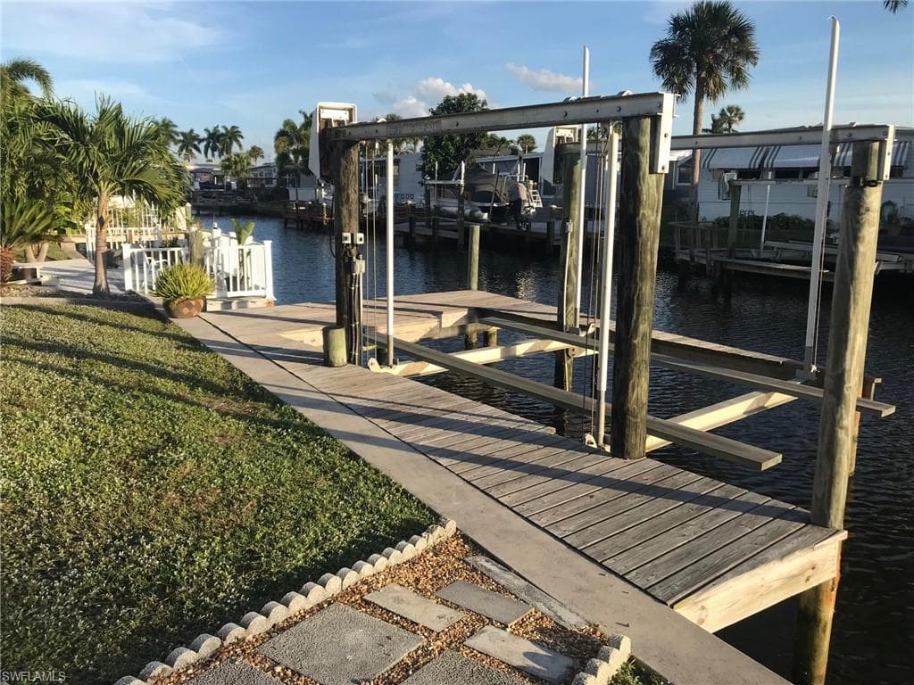 11361 Azalea LN FORT MYERS BEACH, FL 33931