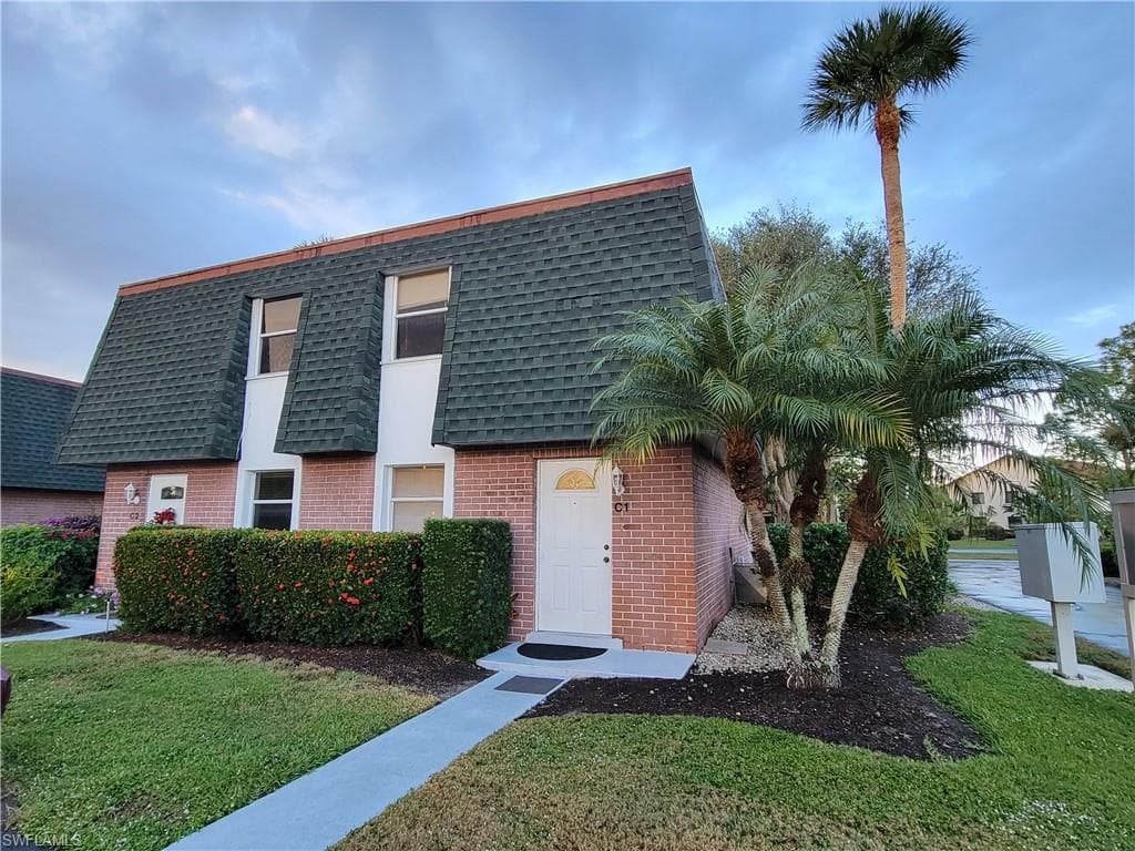 600 Valley Stream DR C1 NAPLES, FL 34113