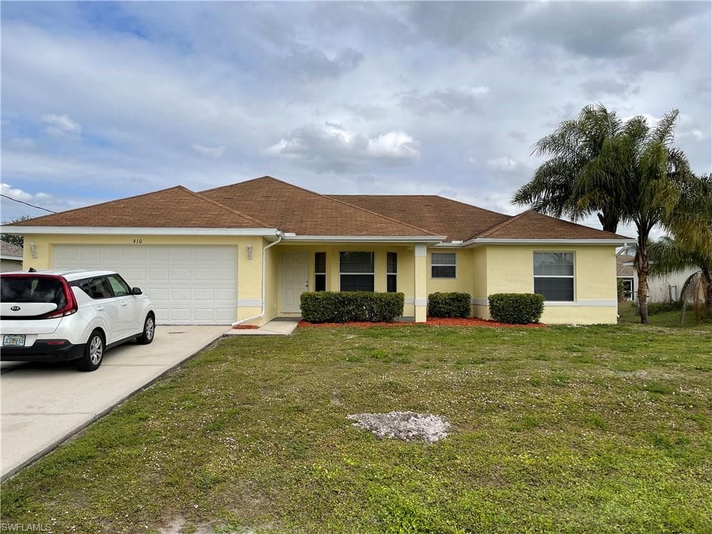 410 Willowbrook DR LEHIGH ACRES, FL 33972
