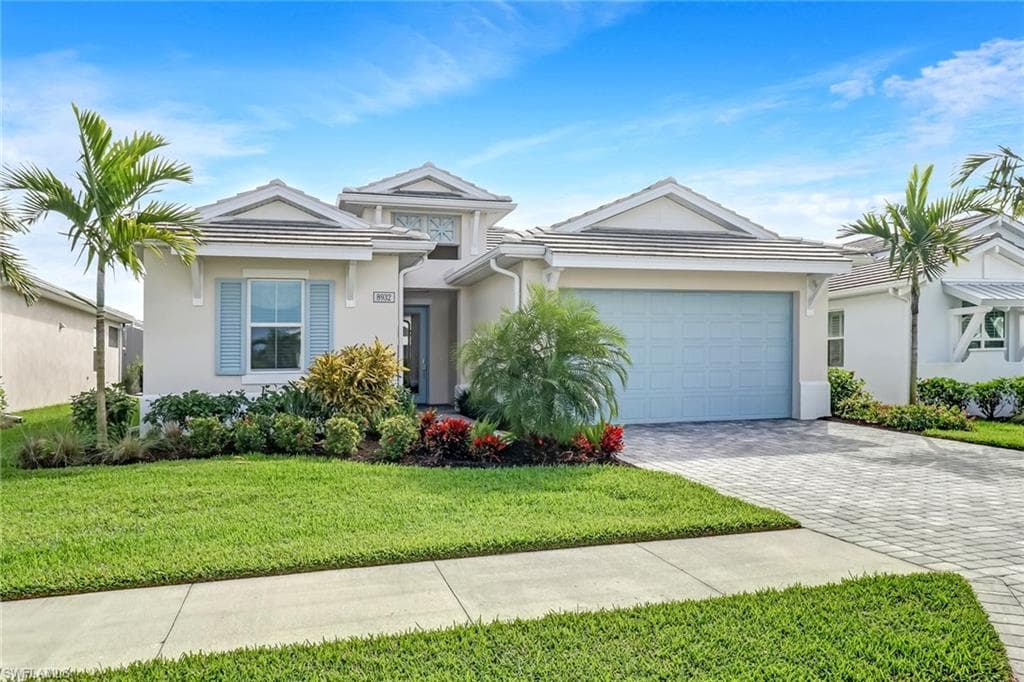 8932 Mustique LN NAPLES, FL 34114