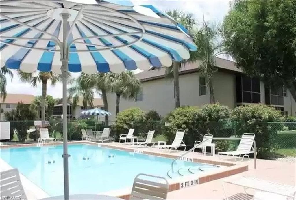 5735 Foxlake DR 7 NORTH FORT MYERS, FL 33917