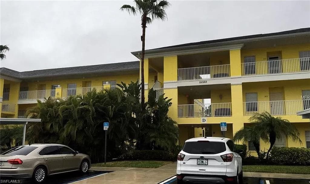 2060 Willow Hammock CIR 302 PUNTA GORDA, FL 33983