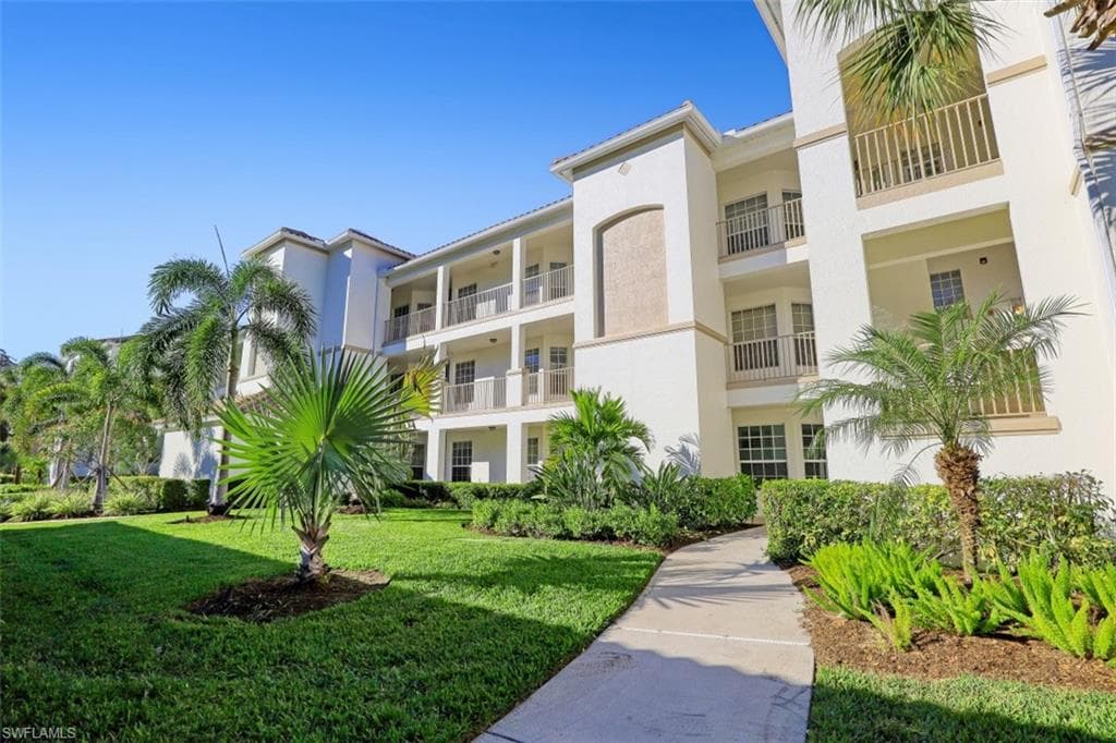 8223 Parkstone PL 2-206 NAPLES, FL 34120
