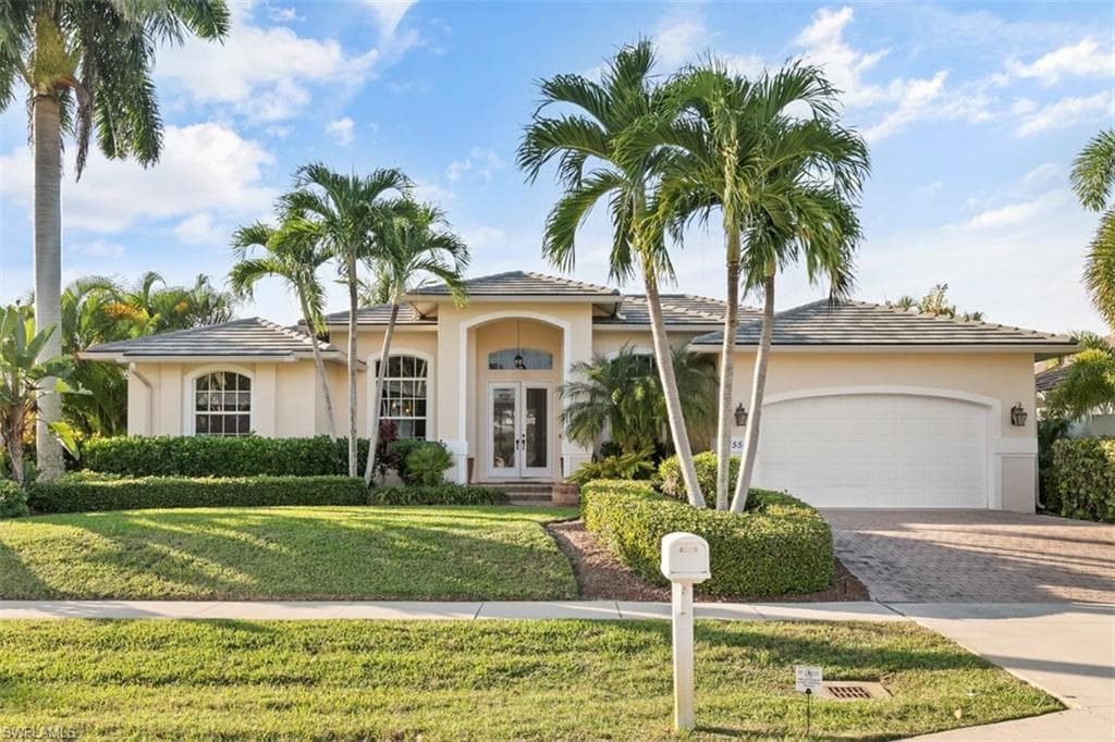 1554 Buccaneer CT MARCO ISLAND, FL 34145