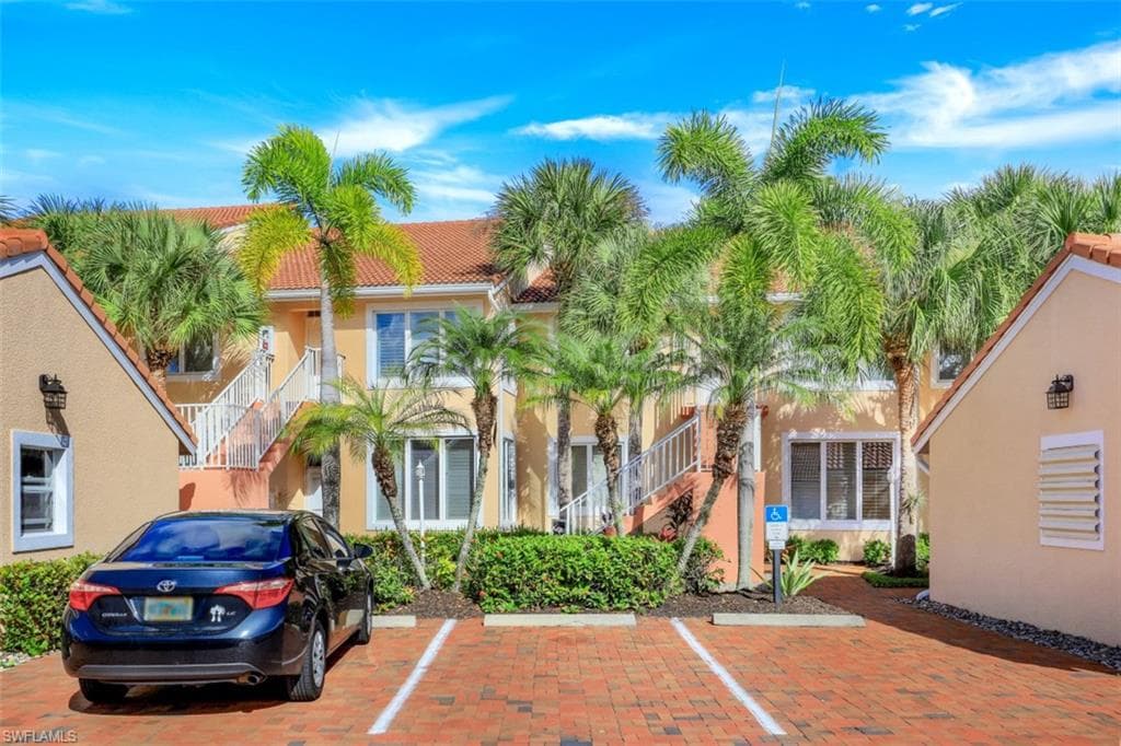 2365 Hidden Lake DR 4301 NAPLES, FL 34112