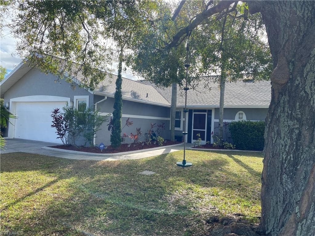 914 SE 23rd ST CAPE CORAL, FL 33990