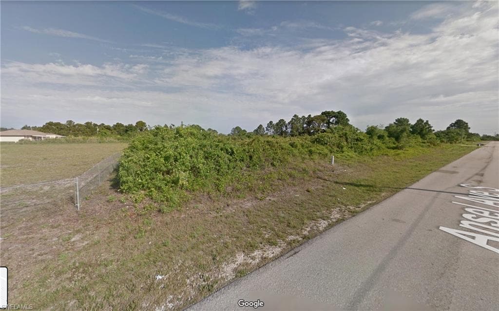 2424/2426 Ansel AVE S LEHIGH ACRES, FL 33973