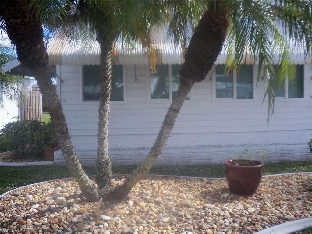 311 Rosa Lee AVE FORT MYERS, FL 33908
