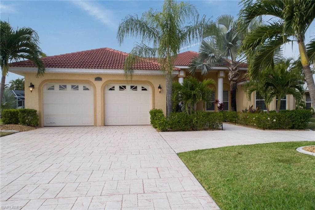 3730 18th PL CAPE CORAL, FL 33904