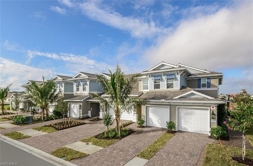 2281 Priory LN 1202 NAPLES, FL 34120