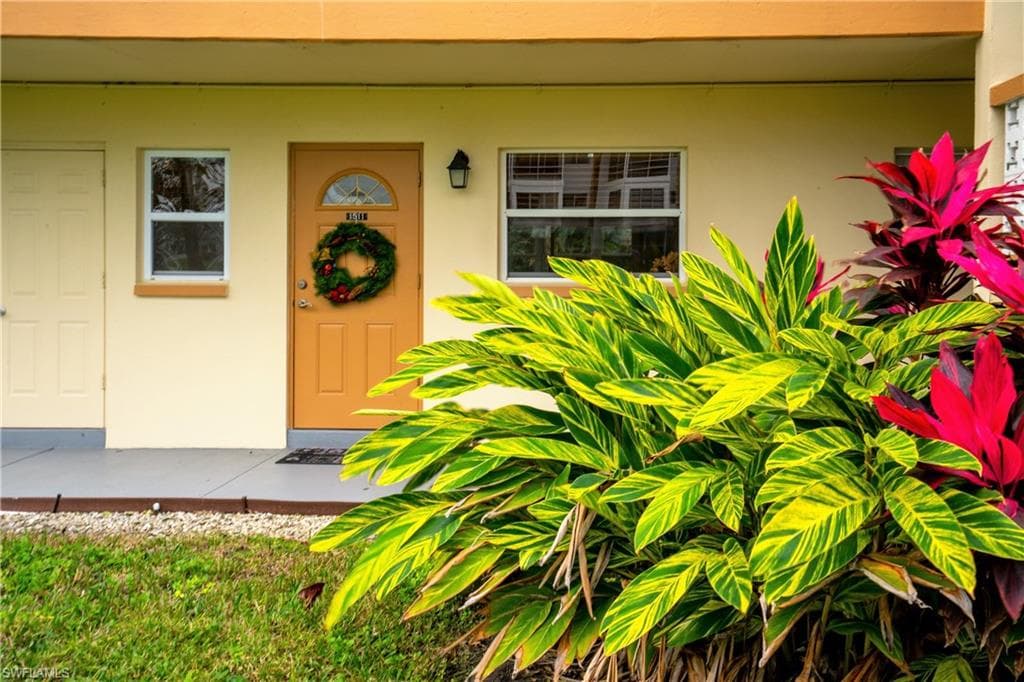 1511 Tropic TER NORTH FORT MYERS, FL 33903