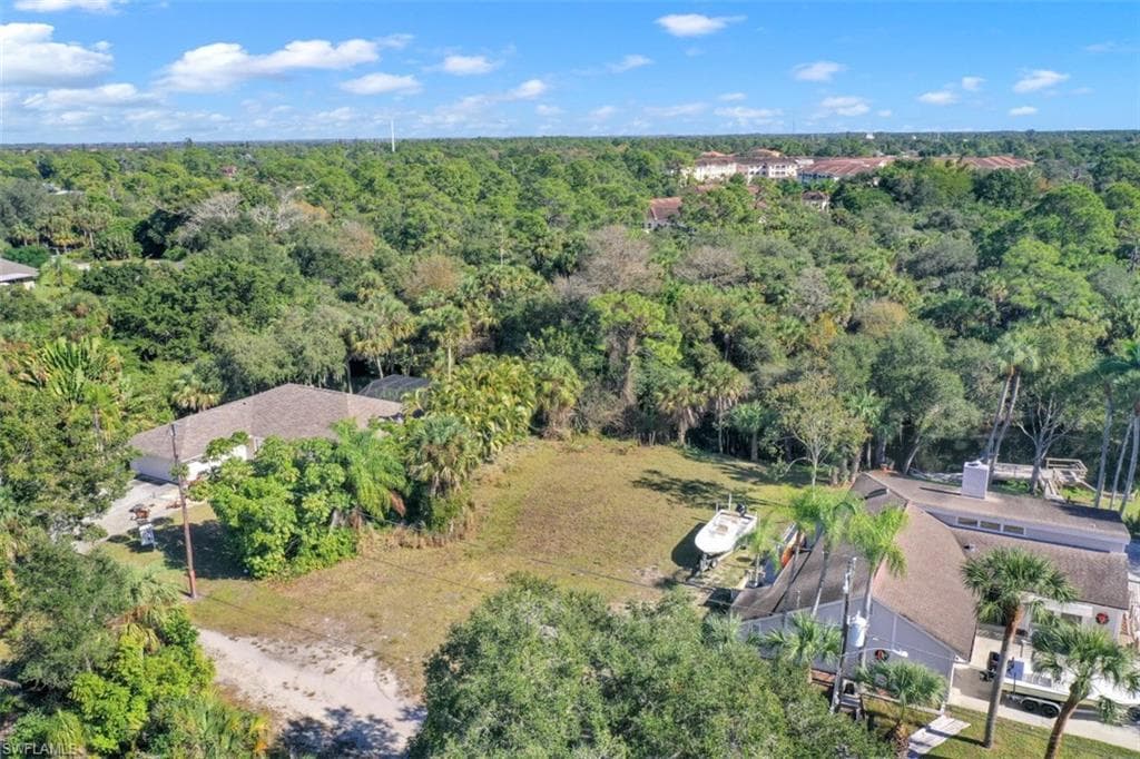 11084 Cherry DR BONITA SPRINGS, FL 34135