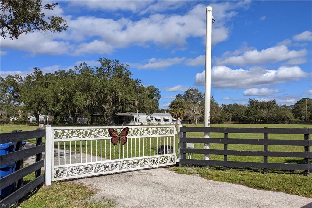 3200 Loblolly Bay RD LABELLE, FL 33935