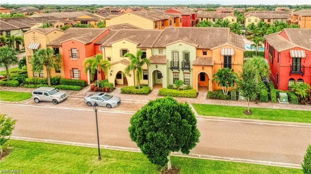 8697 Olinda WAY 7610 FORT MYERS, FL 33912