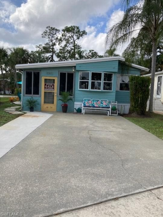 10851 Little Heron CIR ESTERO, FL 33928