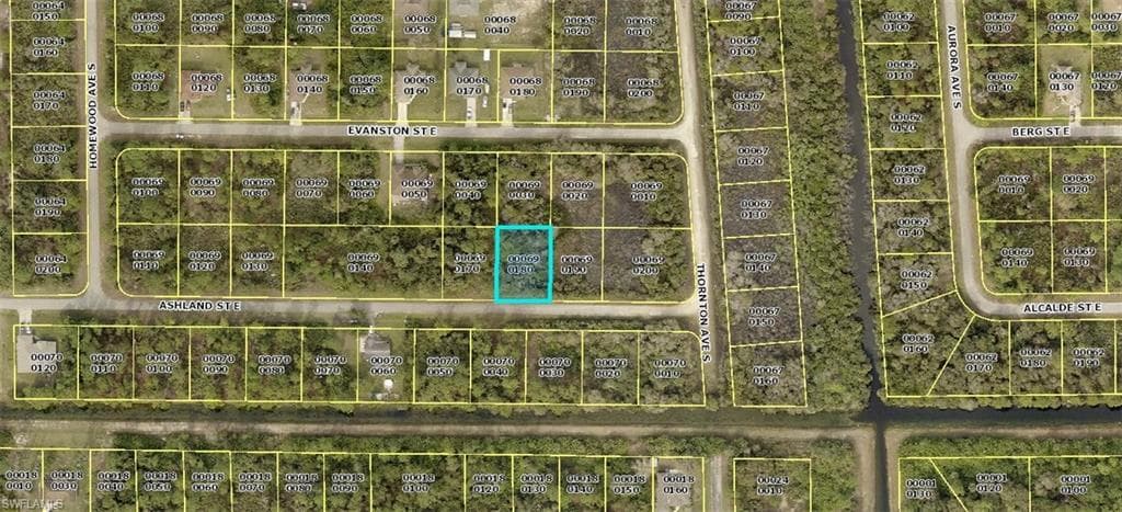 857 Ashland ST E LEHIGH ACRES, FL 33974