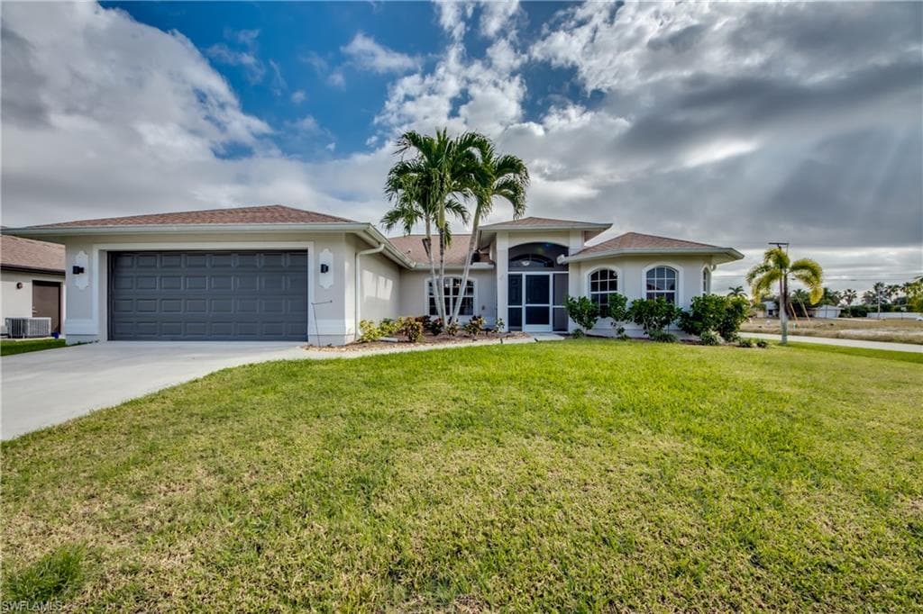 3919 SW 17th AVE CAPE CORAL, FL 33914