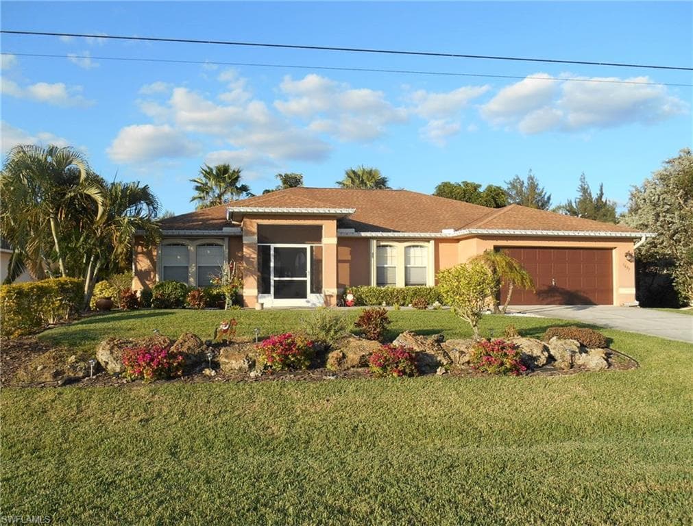 1633 SW 12th LN CAPE CORAL, FL 33991