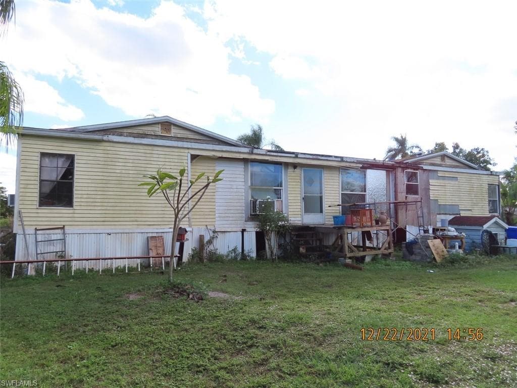 1035 Case RD LABELLE, FL 33935