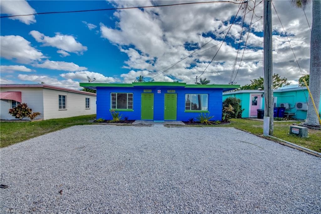 2621 2nd ST MATLACHA, FL 33993