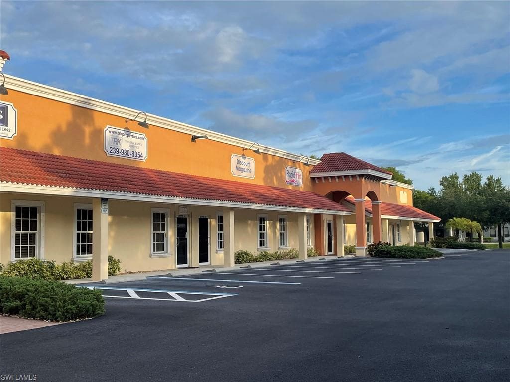 12244 Treeline AVE 3&4 FORT MYERS, FL 33913