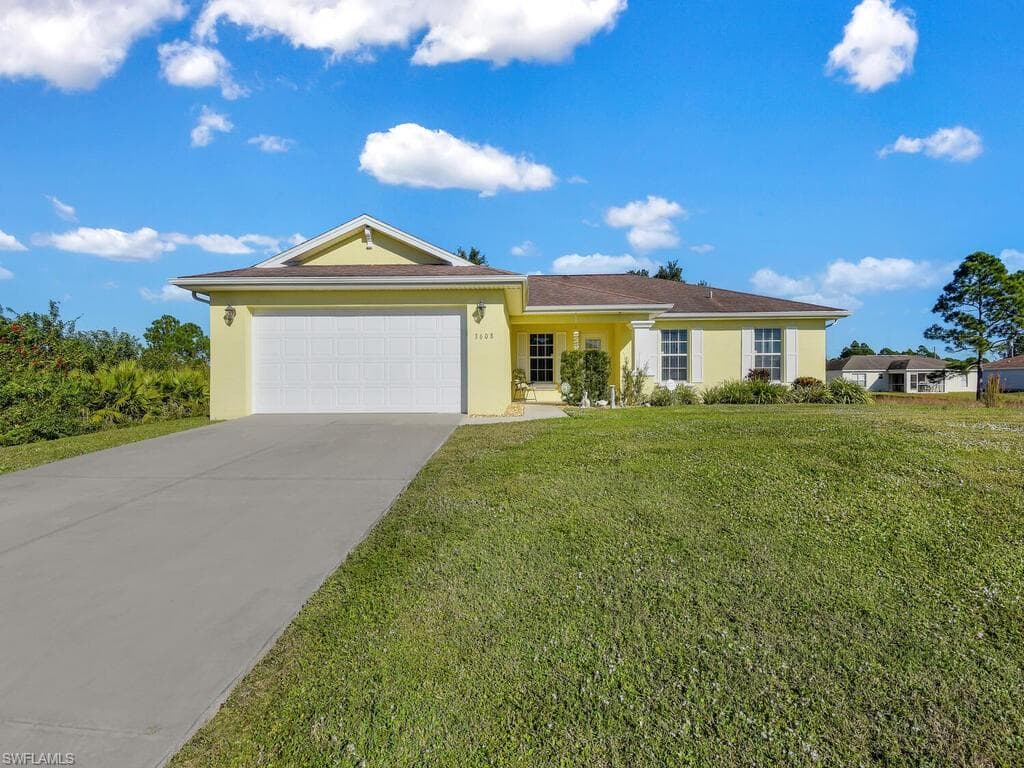 3608 8th ST SW LEHIGH ACRES, FL 33976