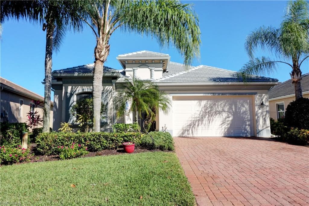 10212 Gator Bay CT NAPLES, FL 34120