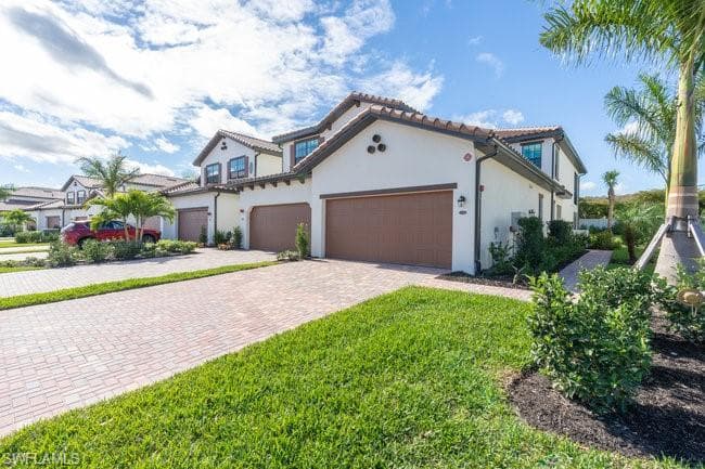 12023 Hawthorn Lake DR 3412 FORT MYERS, FL 33913