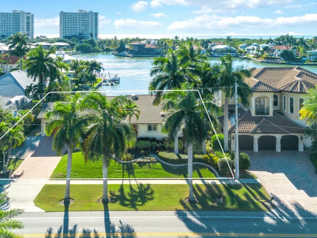 499 Kendall DR MARCO ISLAND, FL 34145