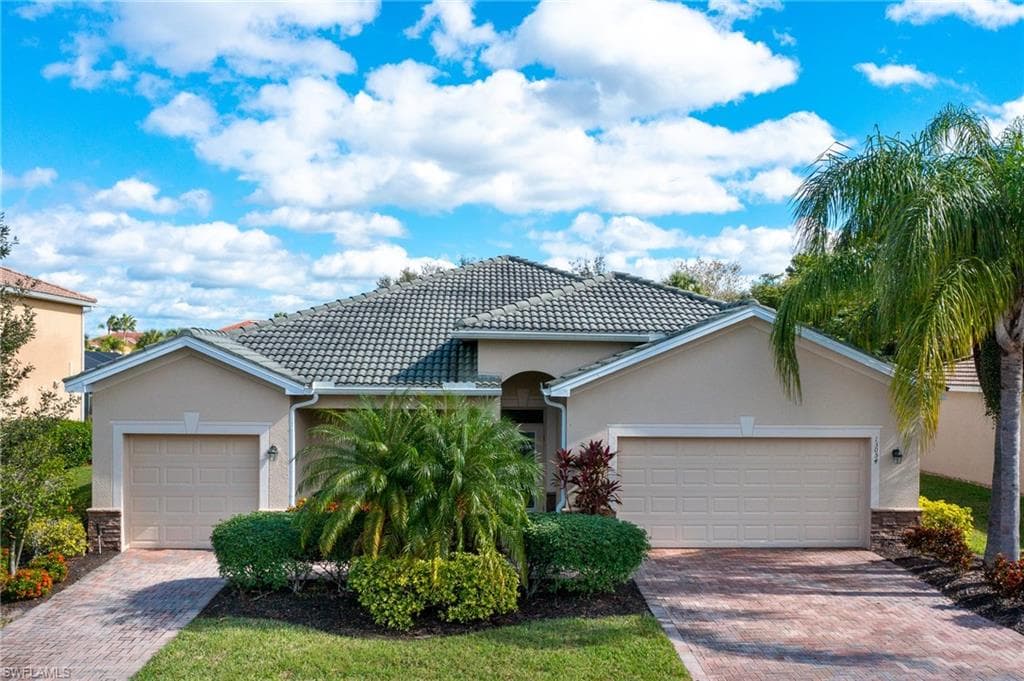 13054 Moody River PKY NORTH FORT MYERS, FL 33903