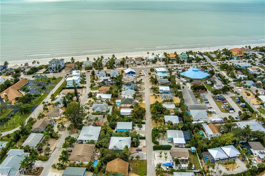 114 Andre Mar DR FORT MYERS BEACH, FL 33931