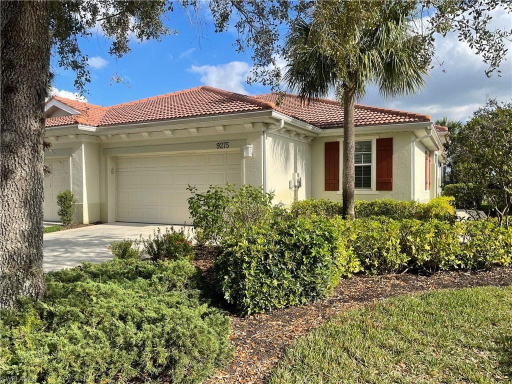 9275 Aviano DR FORT MYERS, FL 33913