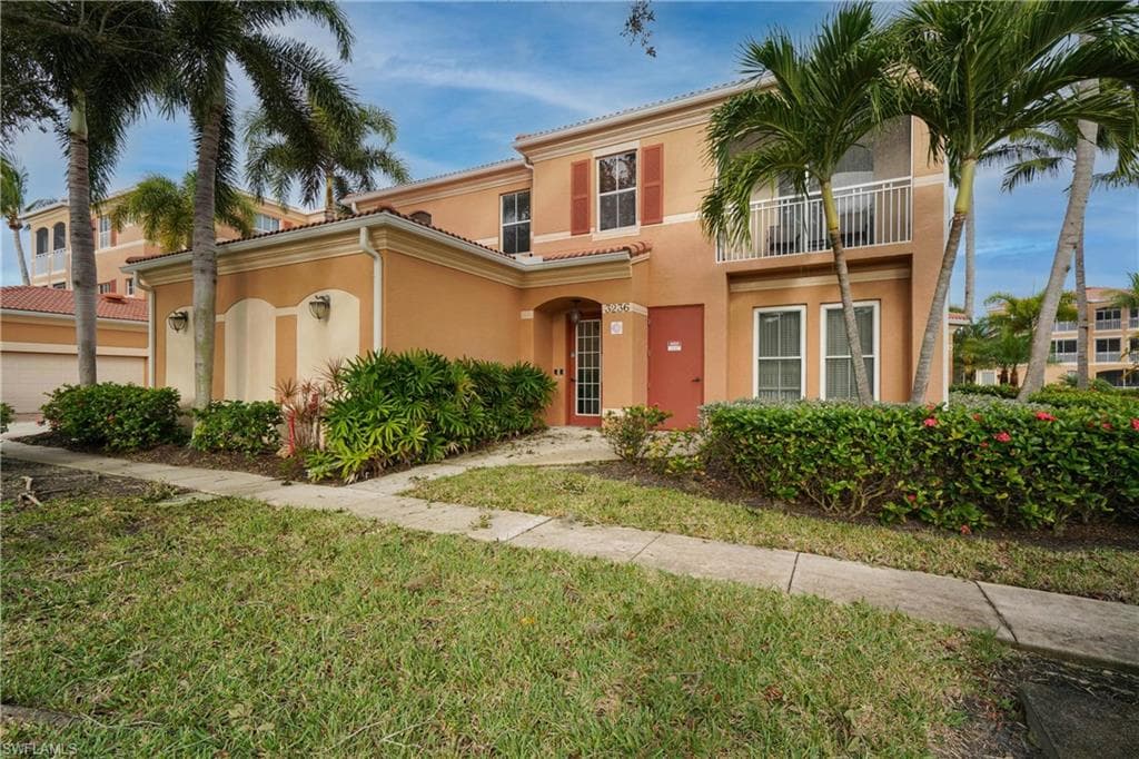 3236 Sunset Key CIR 102 PUNTA GORDA, FL 33955
