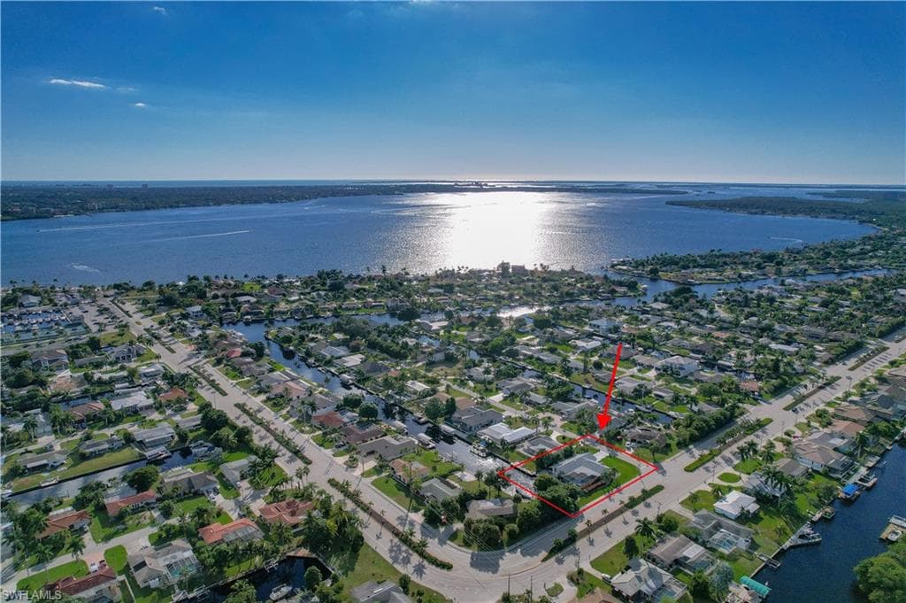 5601 Delido CT CAPE CORAL, FL 33904