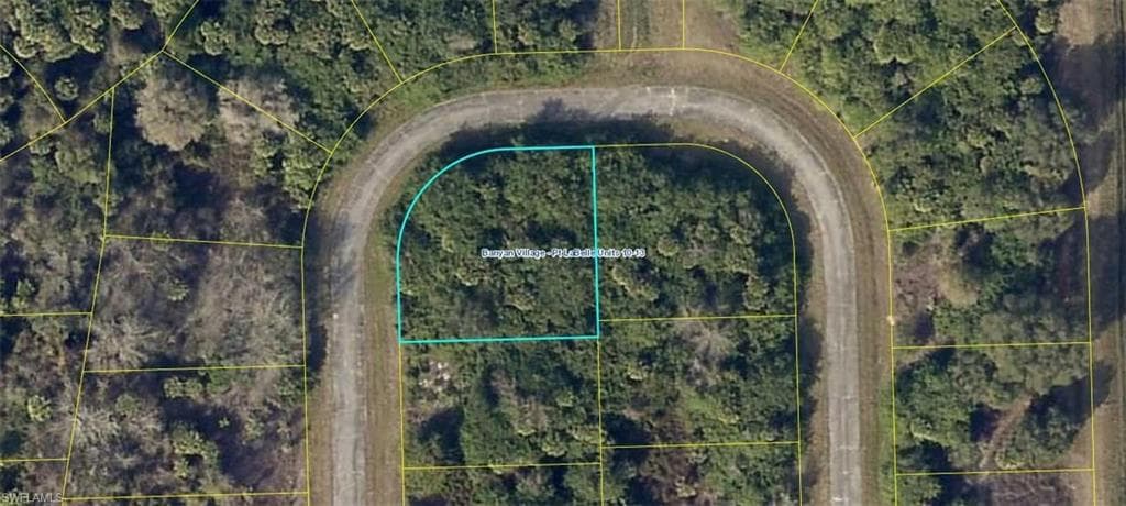 327 Phoenix TER LABELLE, FL 33935