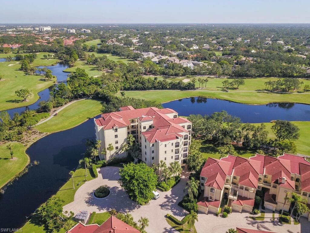 7040 Pelican Bay BLVD D-105 NAPLES, FL 34108